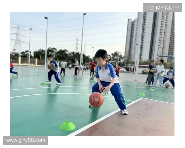 广州篮球队在篮球意识排行榜中荣登第十名展现团队实力与潜力