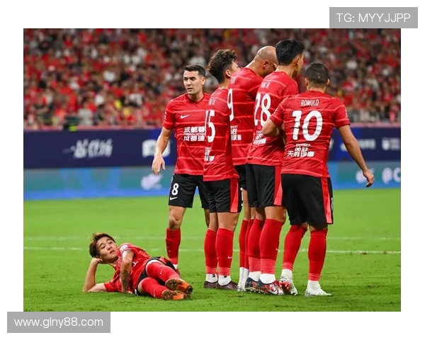 成都足球队个人能力分析与战术配合的深度探讨