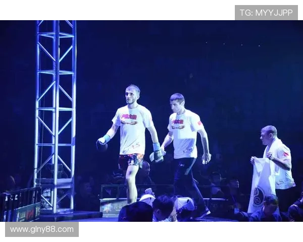 重庆篮球队的崛起之路：城市联赛中的奋斗与荣耀